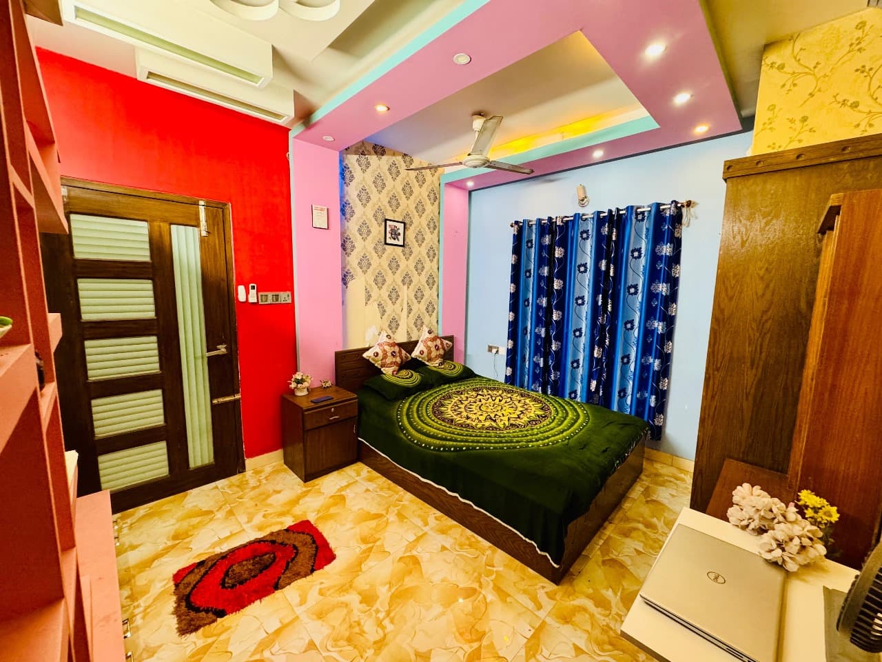 Gallery image 1