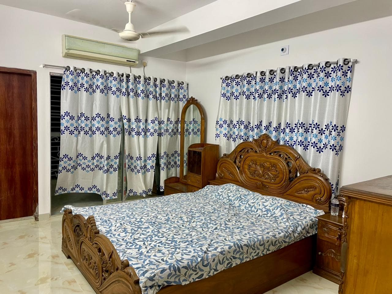 Gallery image 1