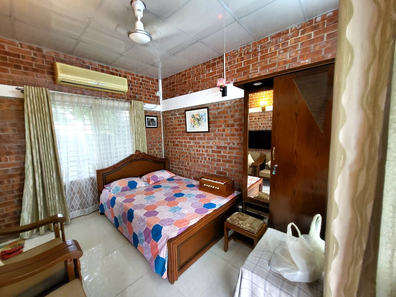 Gallery image 4