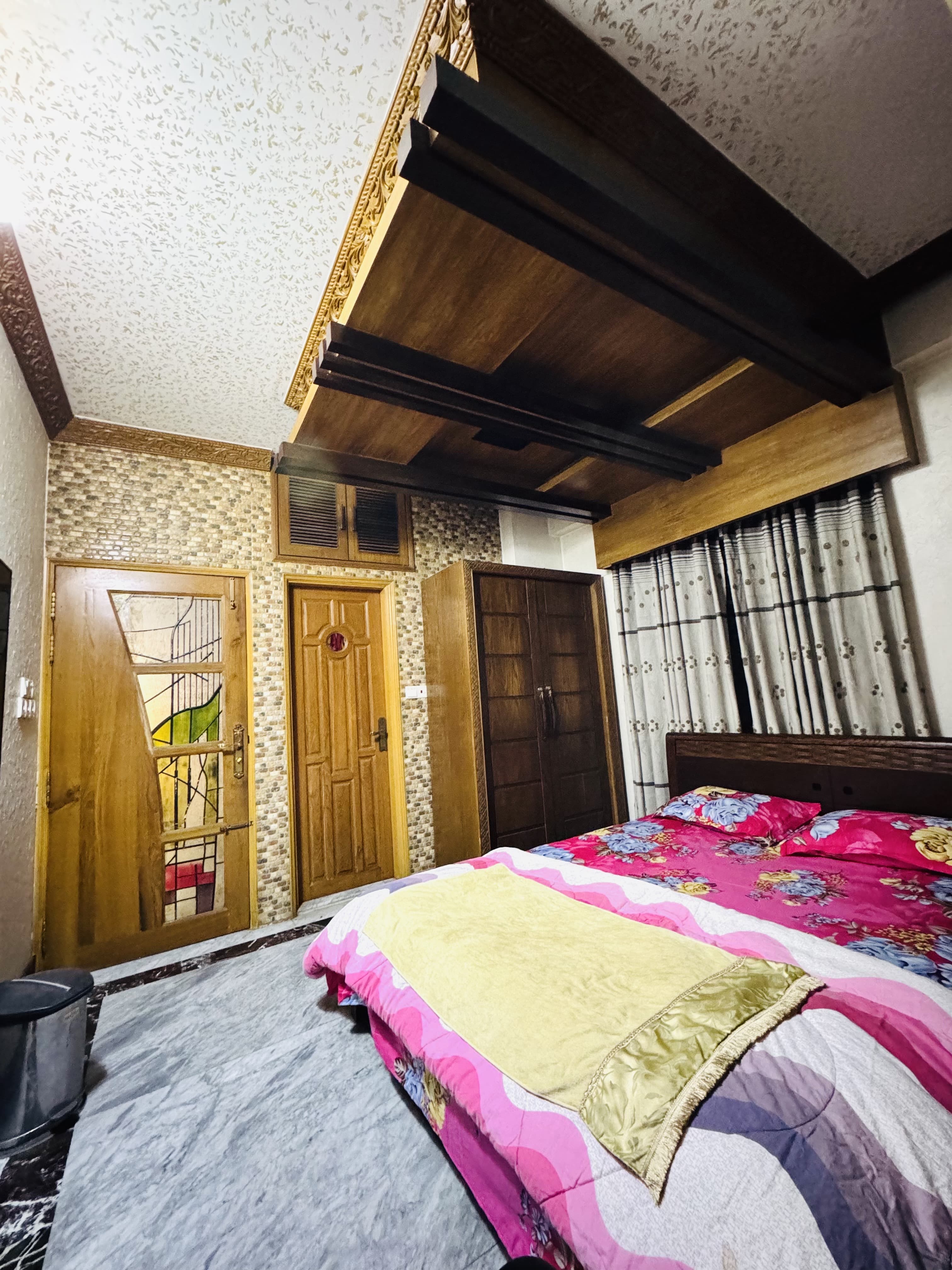 Gallery image 3