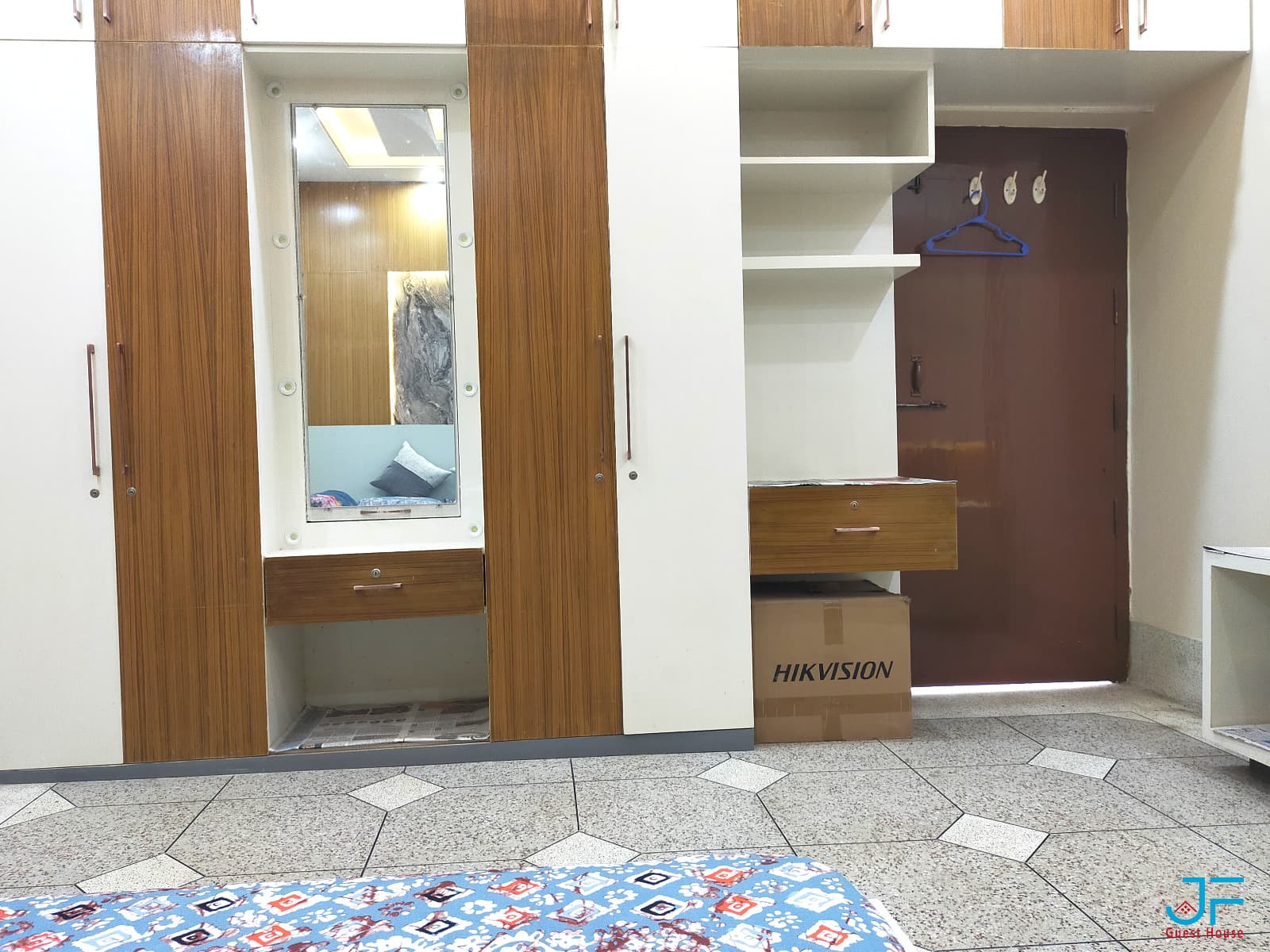 Gallery image 4