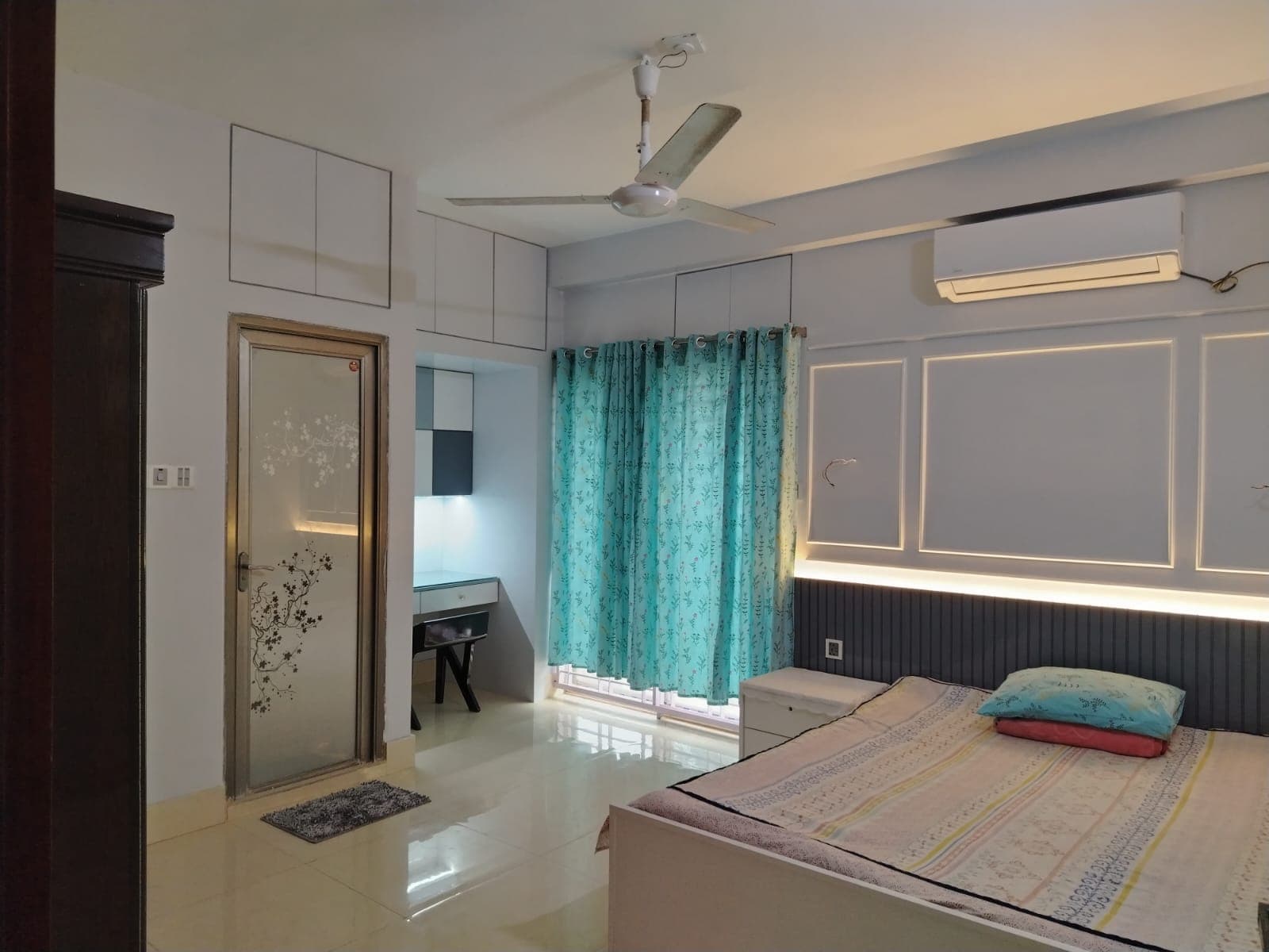 Gallery image 1