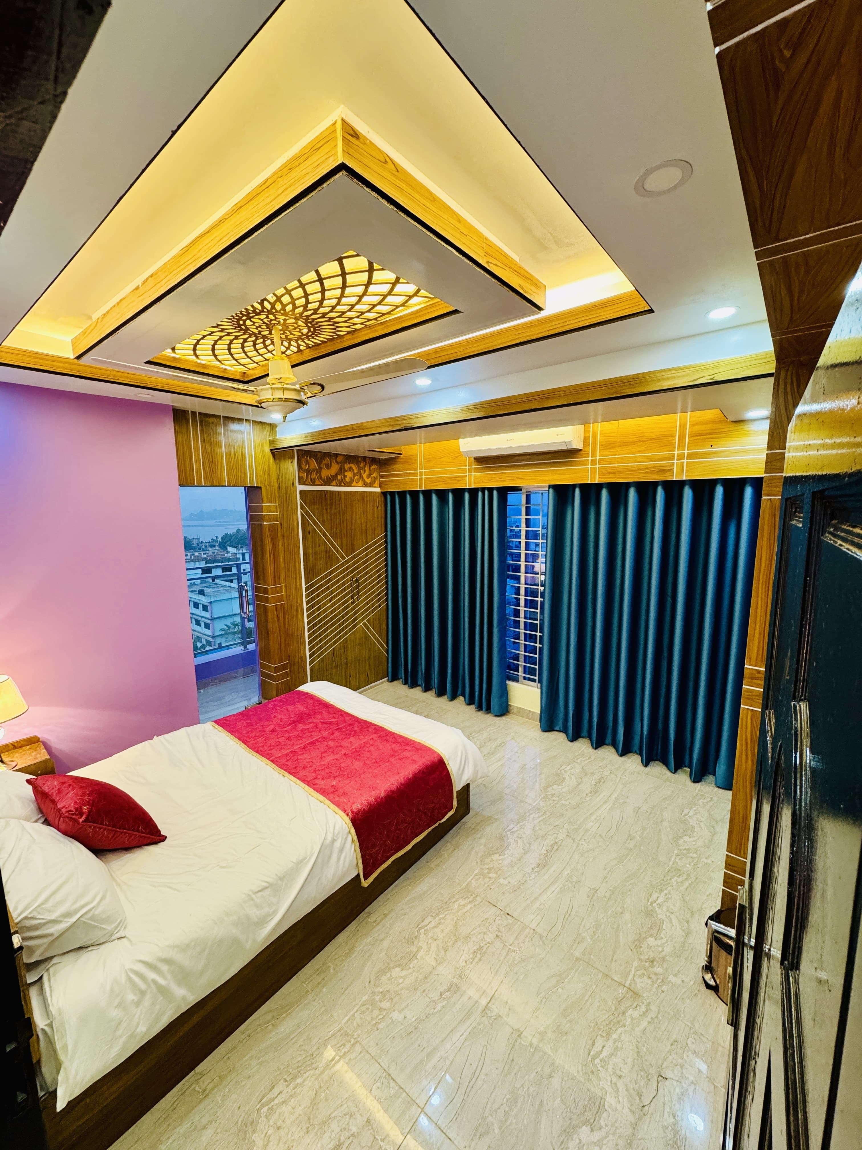 Gallery image 3