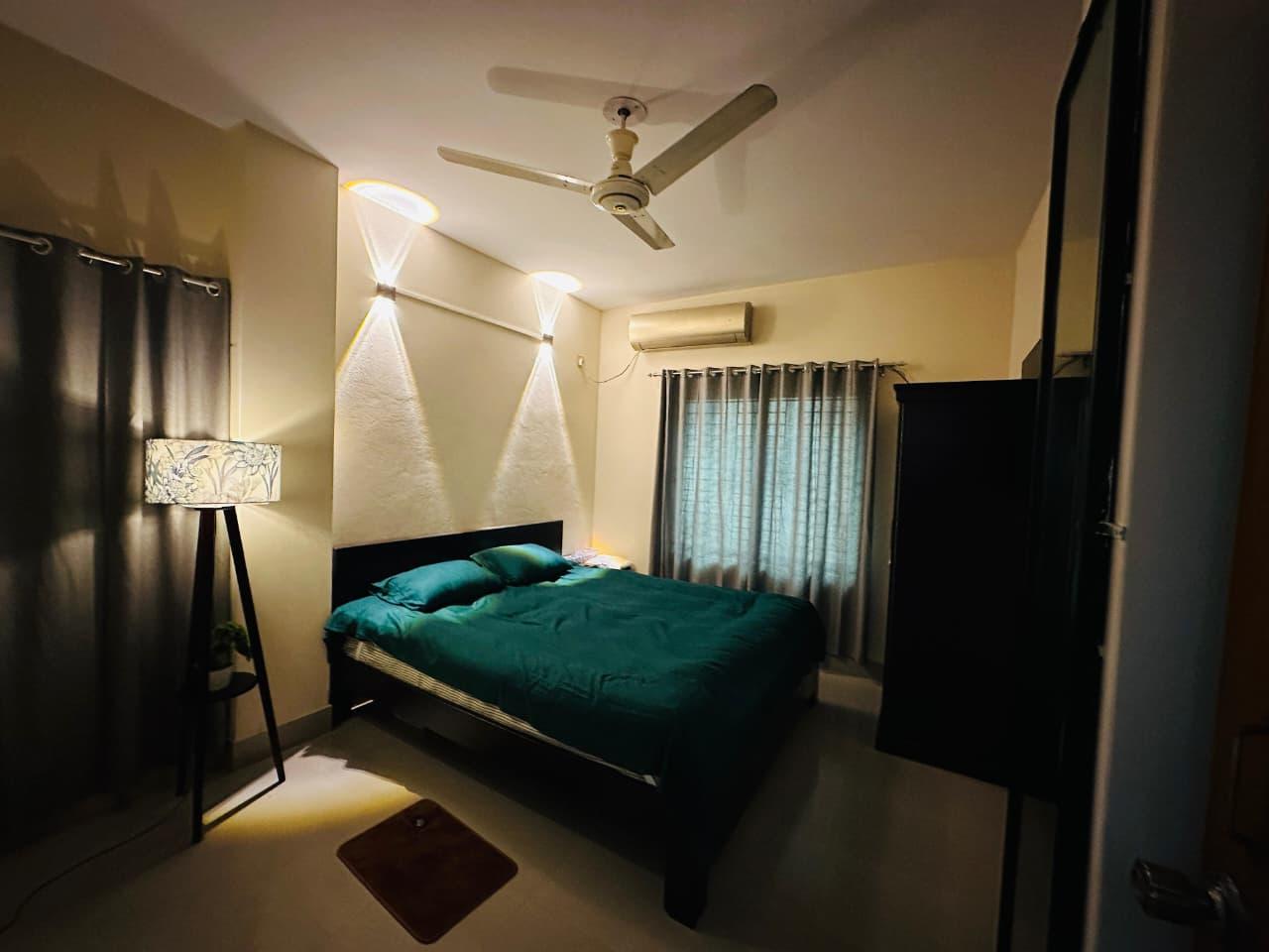 Cozy Private AC Bedroom With Attached Washroom at Mirpur 6 | Pallabi5055
