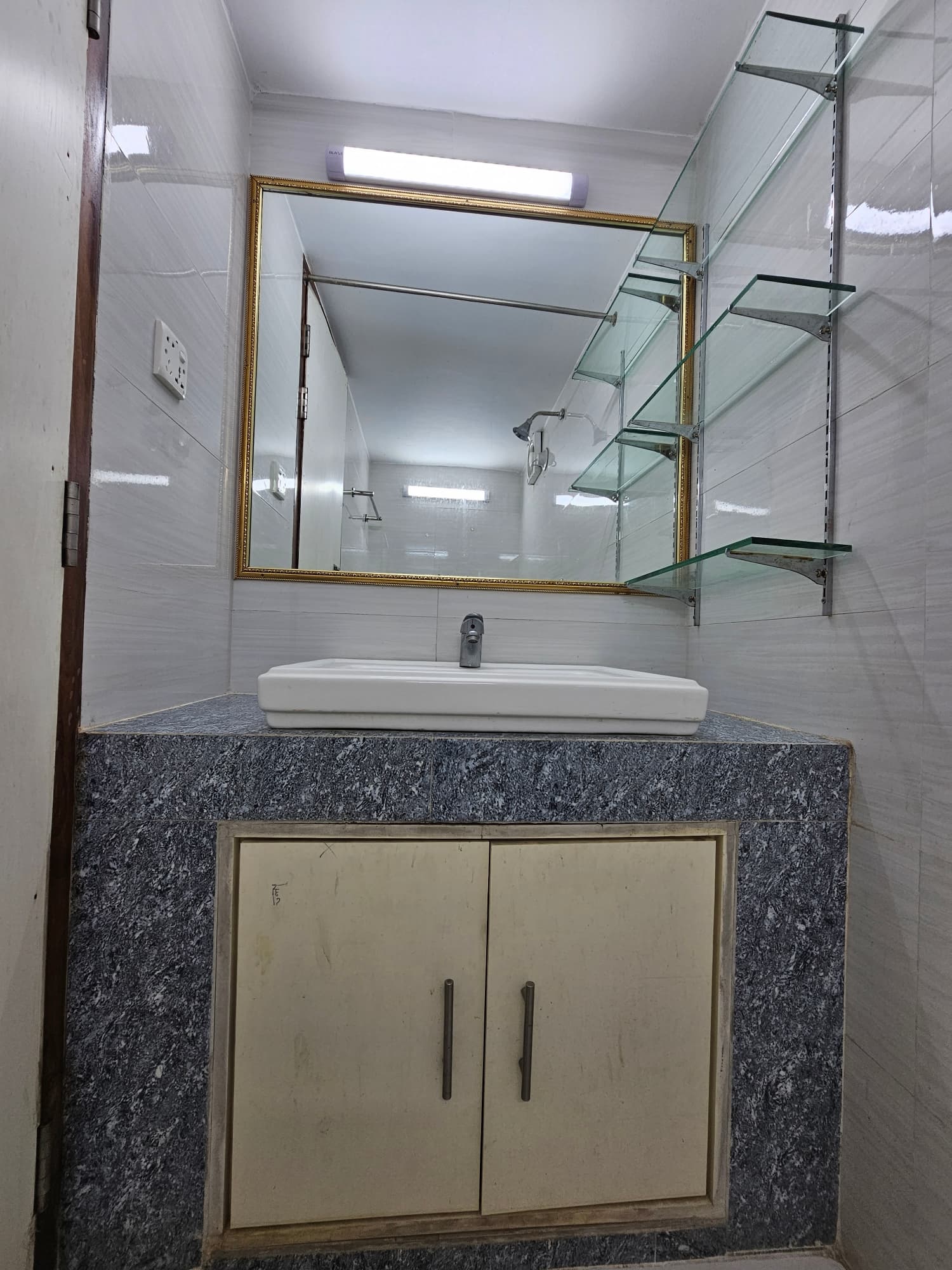 Gallery image 4