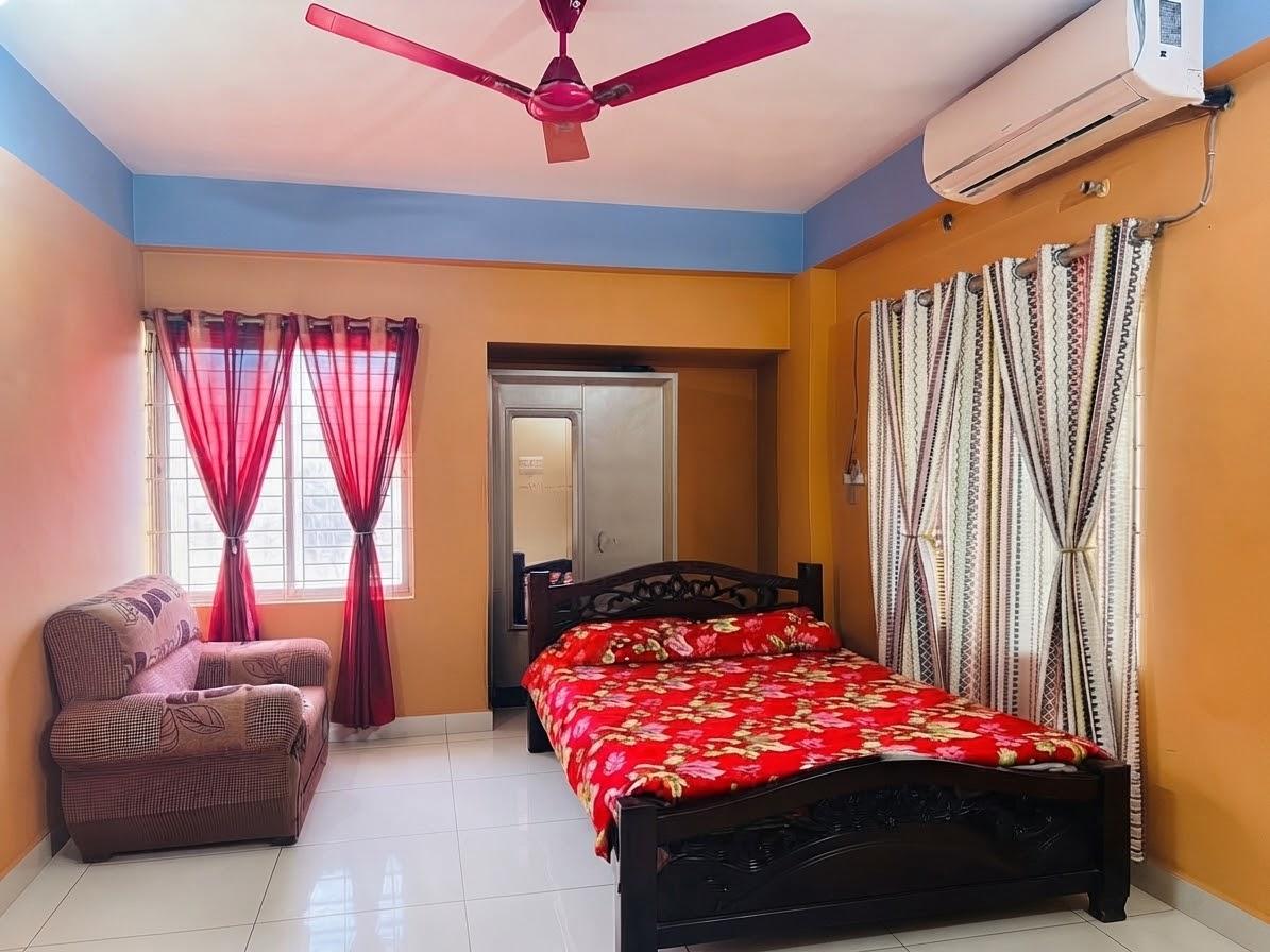 R5 | Cozy AC Private Bedroom with Attached Bath & Balcony at Bashundhara R/A | Block A7764