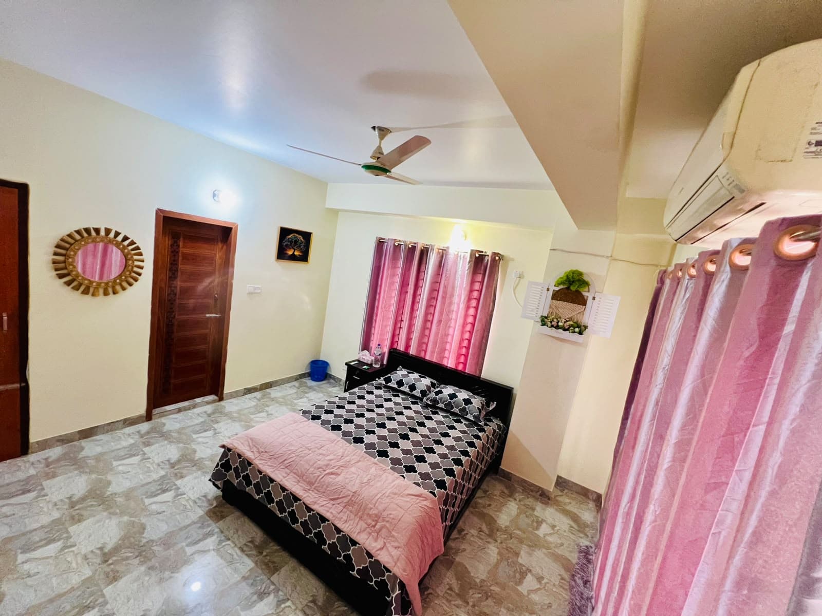 Gallery image 3