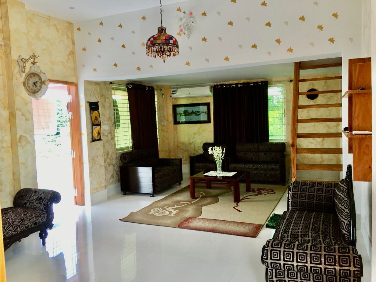 Gallery image 1