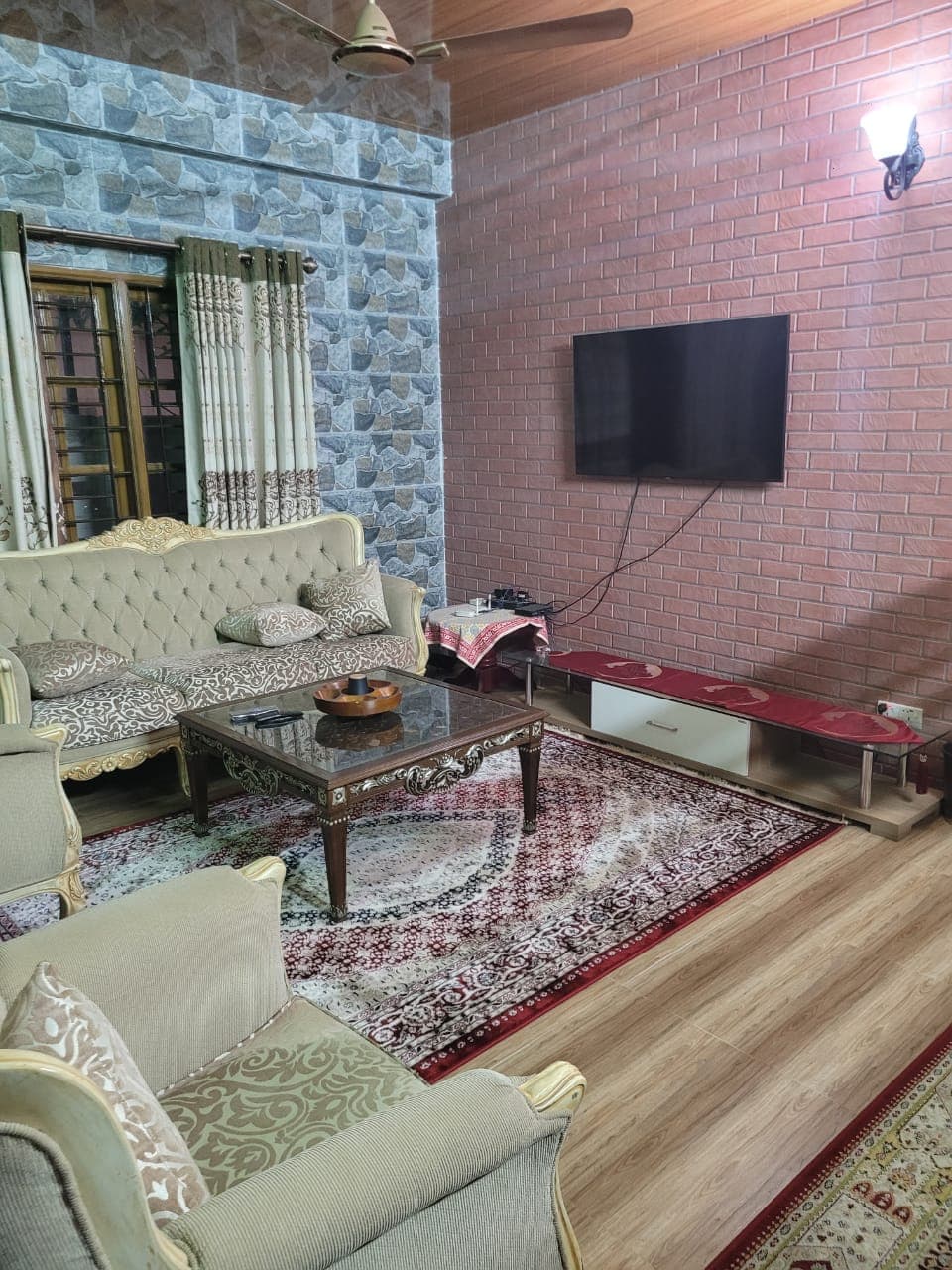 Gallery image 1