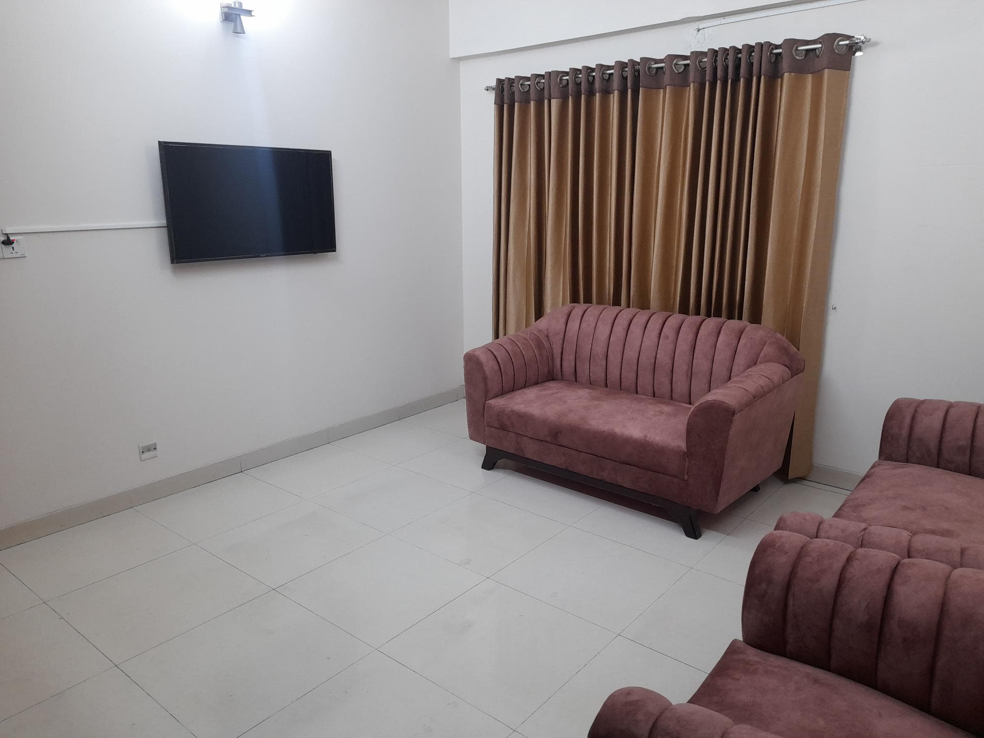Gallery image 1