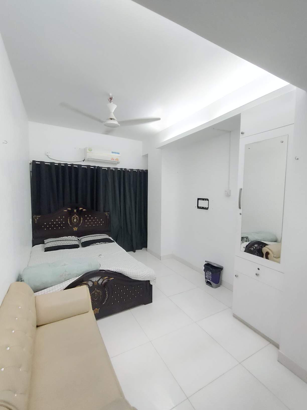 Gallery image 1